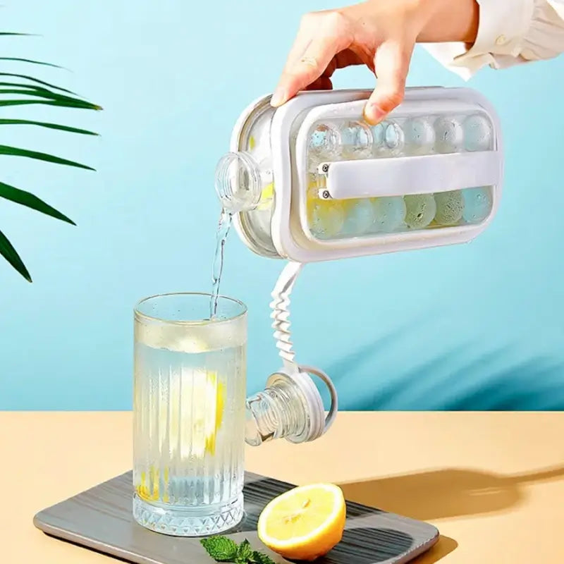 ChillMax Foldable Ice Ball Bottle – 14 Spheres